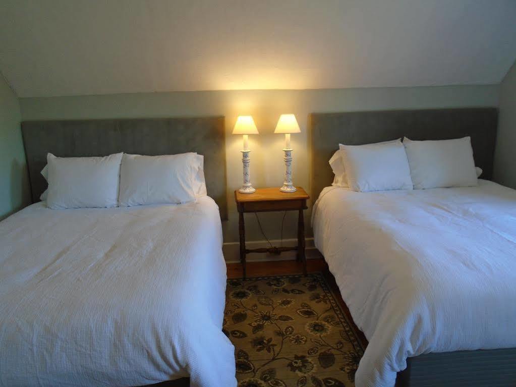 The Karass Inn Chester Екстер'єр фото